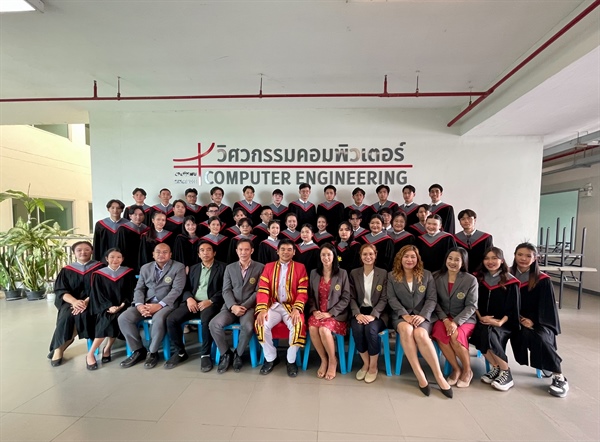 ภาควิชาวิศวกรรมคอมพิวเตอร์ขอแสดงความยินดีกับบัณฑิตประจำปีการศึกษา 2565